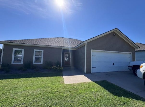 65 Thaxton Hills, Thaxton, MS 38871