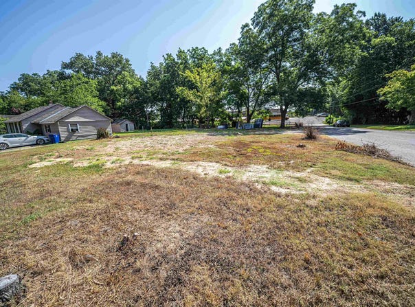 12370 MAIN S, Somerville, TN 38068