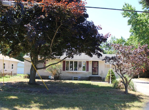 1345 HENDRICK Road, Muskegon, MI 49441