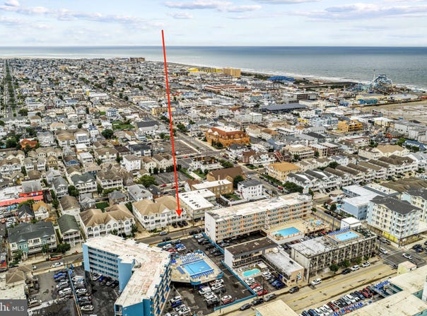229 E PINE AVENUE, WILDWOOD, NJ 08260