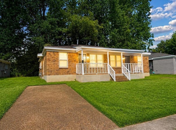 3793 HELEN ANN Dr, Memphis, TN 38127