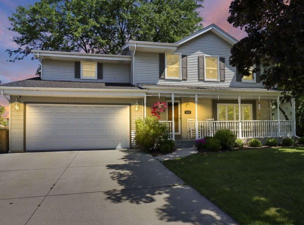 5926 83rd St, Kenosha, WI 53142