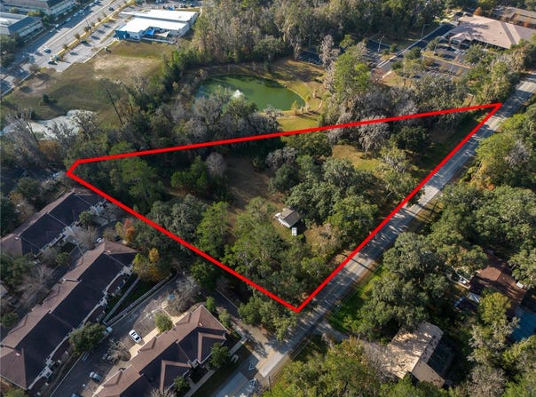 560 NW 39TH Road, GAINESVILLE, FL 32607
