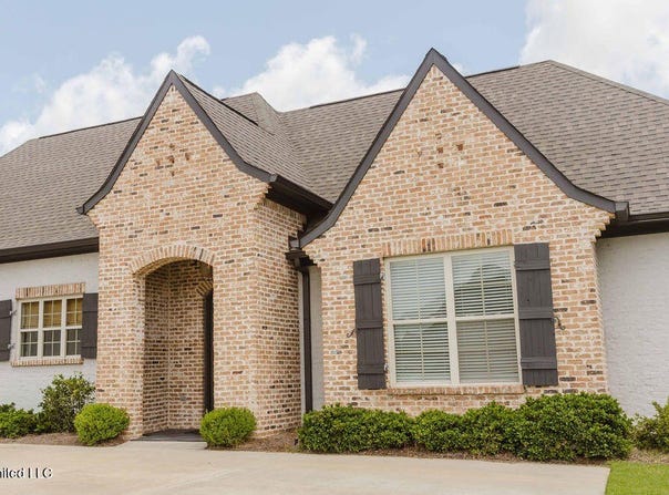 132 Freeland Lane, Clinton, MS 39056