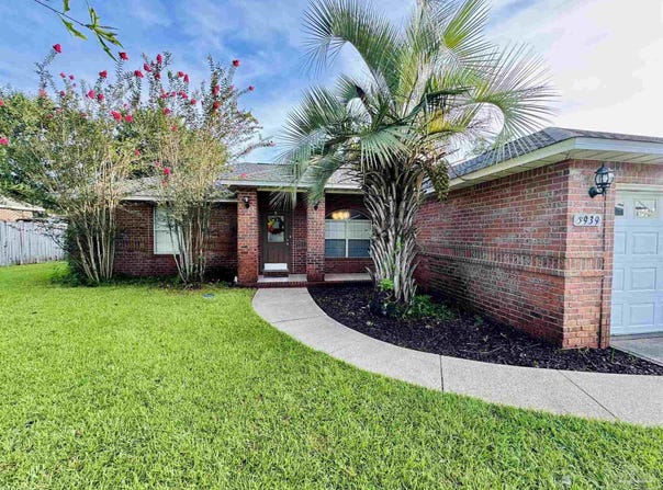 5939 Jameson Cr, Pace, FL 32571