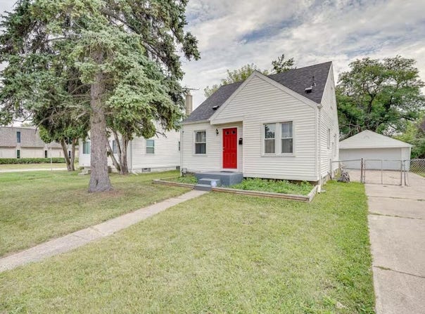 16915 W 12 Mile Road, Southfield, MI 48076
