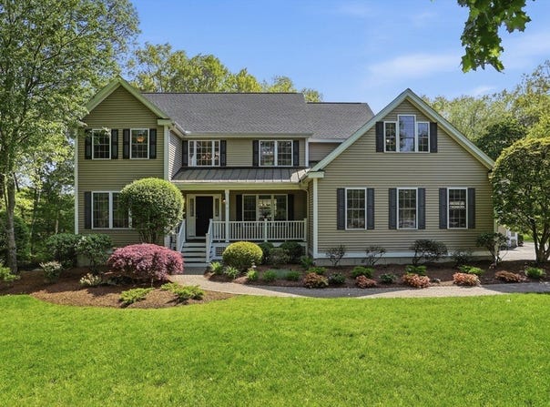 71 Chamberlain Rd, Westford, MA 01886