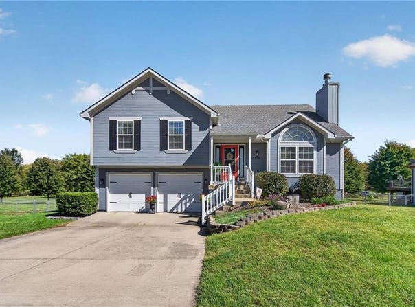 15709 Terry Avenue, Belton, MO 64012
