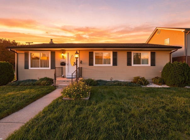 16711 College Boulevard, Fraser, MI 48026