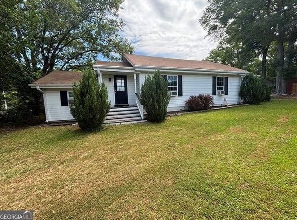 219 Buena Vista, Winder, GA 30680
