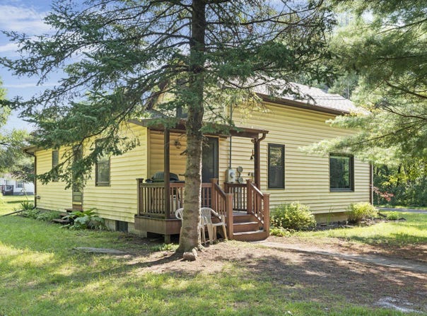 350 Railroad Avenue, Lyndon Station, WI 53944