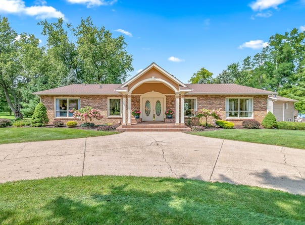 686 Leonard Drive, Coldwater, MI 49036