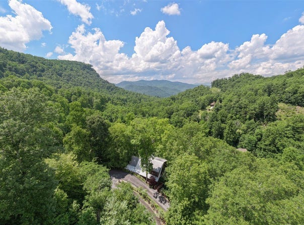 3605 Pilot Knob Road Road, Glenville, NC 28736