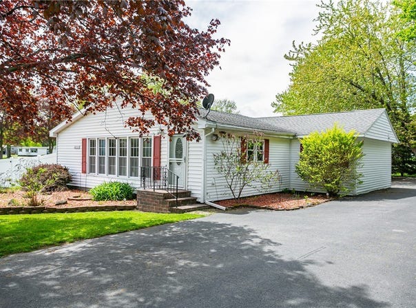 3352 Brown Road, Gaines, NY 14411