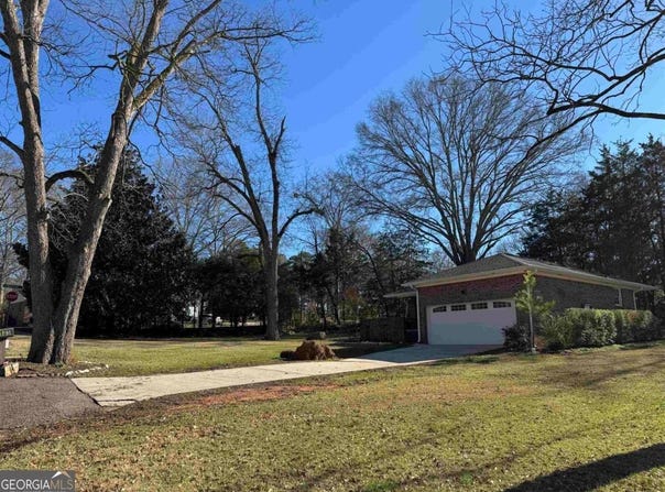 105 Brookwood, Eatonton, GA 31024