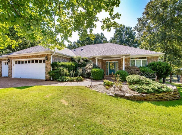 103 Crest Drive, Fairfield Bay, AR 72008
