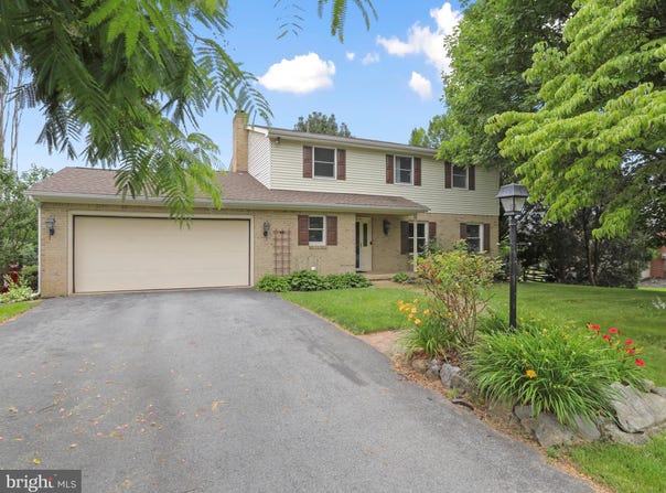 2013 MAPLEWOOD DRIVE, HAGERSTOWN, MD 21740