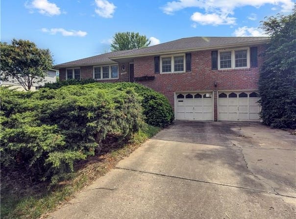 16009 E 37TH Terrace, Independence, MO 64055
