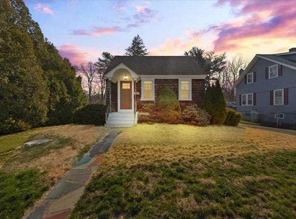 22 Ingell Street, Taunton, MA 02780