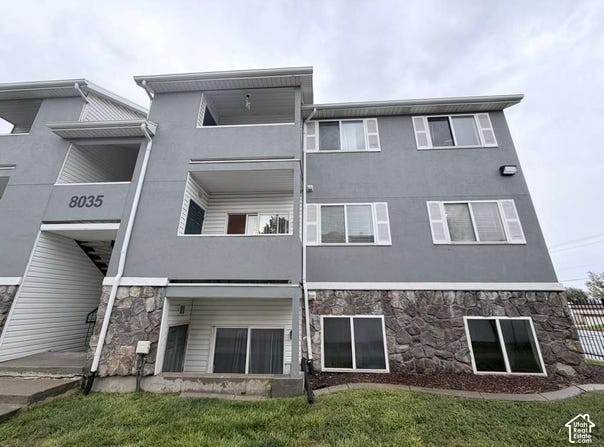 8035 W COPPERFIELD Pl, Magna, UT 84044
