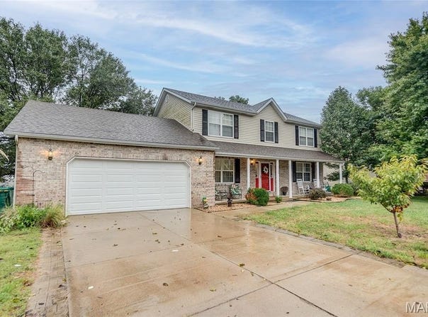 1160 Tazewell Drive, O'Fallon, IL 62269