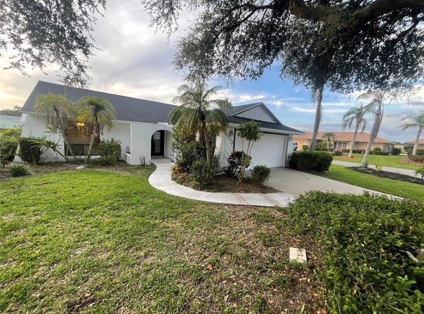 2200 E VILLAGE COURT, VENICE, FL 34293