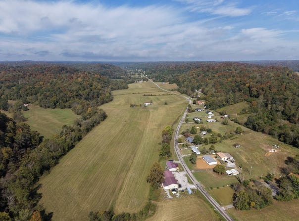 439 Little Renox Rd, Burkesville, KY 42717