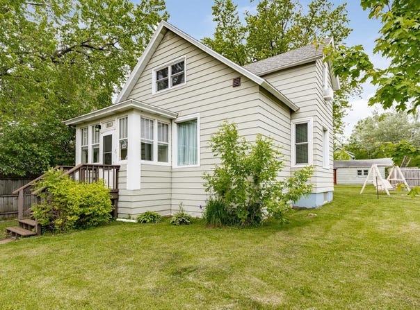 3801 W 5th St, Duluth, MN 55807