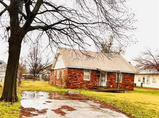 409 W 3rd Street, Watonga, OK 73772