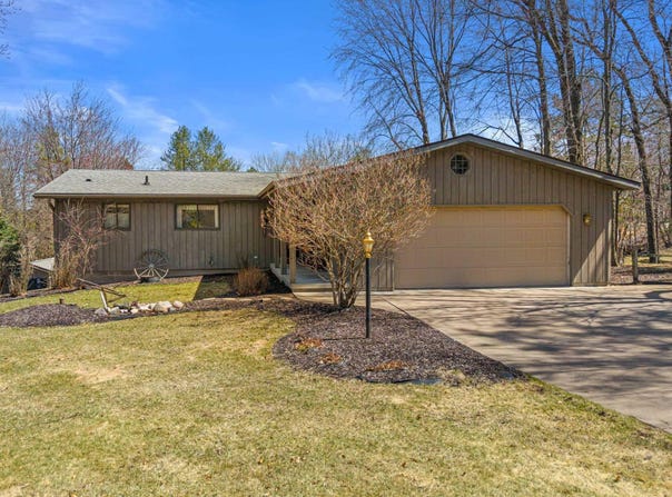 392 Abbey Court, Nekoosa, WI 54557