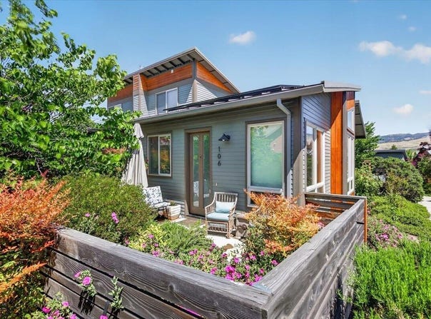 106 Dunn Circle, Ashland, OR 97520