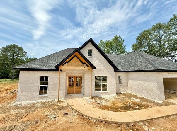 2644 Countrywood Road, Tupelo, MS 38826
