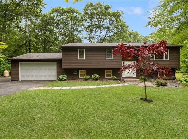111 Bramble Bush Road, Coventry, RI 02816