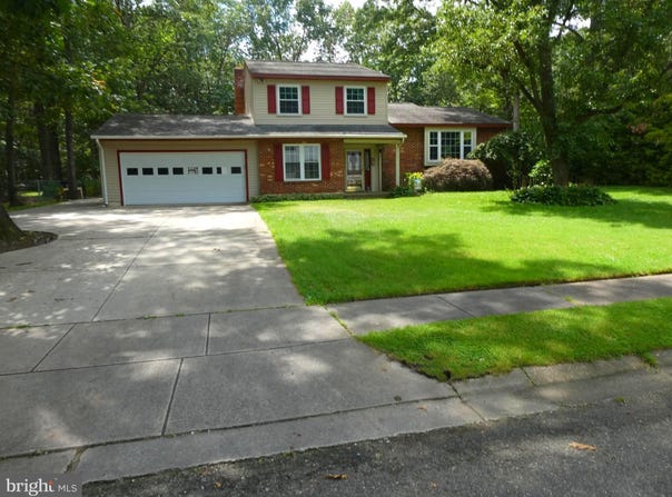 10 MATRO AVENUE, BERLIN, NJ 08009