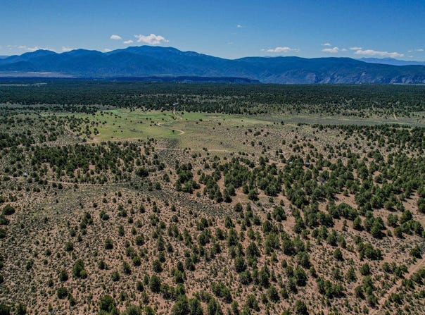 B 1a Comanche Trail, Carson, NM 87517
