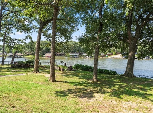 2150 Hickory Street, Mabank, TX 75156