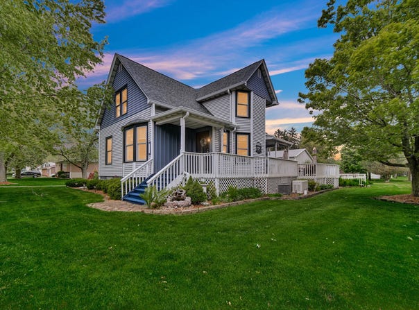 1120 W Beam Street, Chesterton, IN 46304