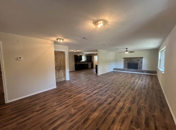 1250 Rhean St, Waldron, AR 72958