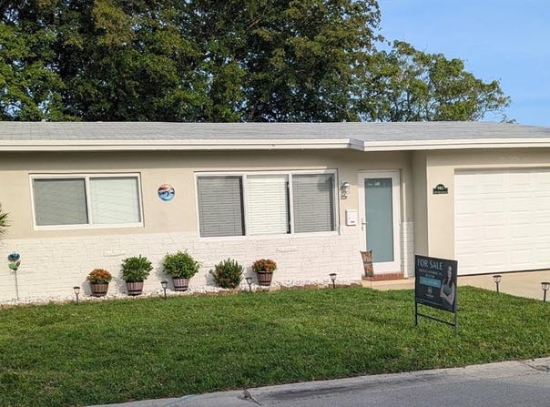 985 NW 69th Ave, Margate, FL 33063