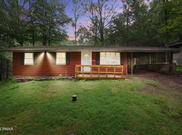 104 Hickory Drive, Greentown, PA 18426