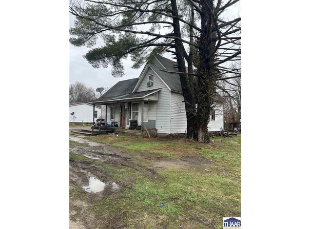 206 E HACKETT, CARLISLE, IN 47838