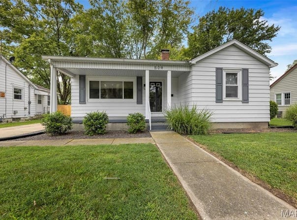 509 N Jefferson Street, Mascoutah, IL 62258