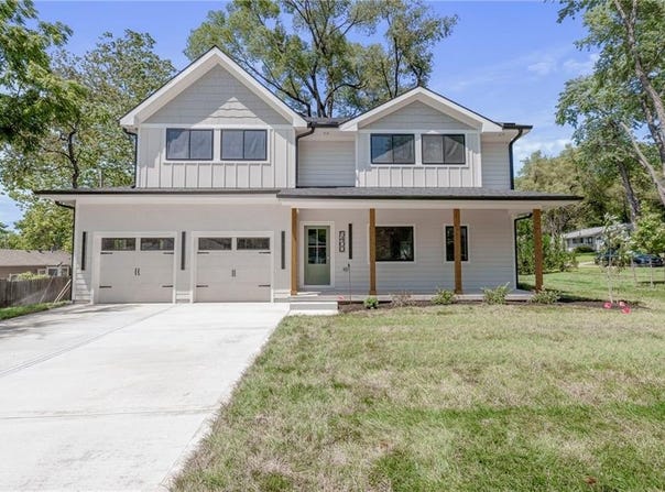 5400 W 79th Street, Prairie Village, KS 66208