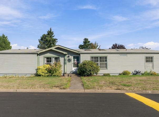1145 SW Cypress St, McMinnville, OR 97128