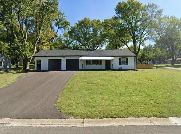13315 10th Street, Grandview, MO 64030
