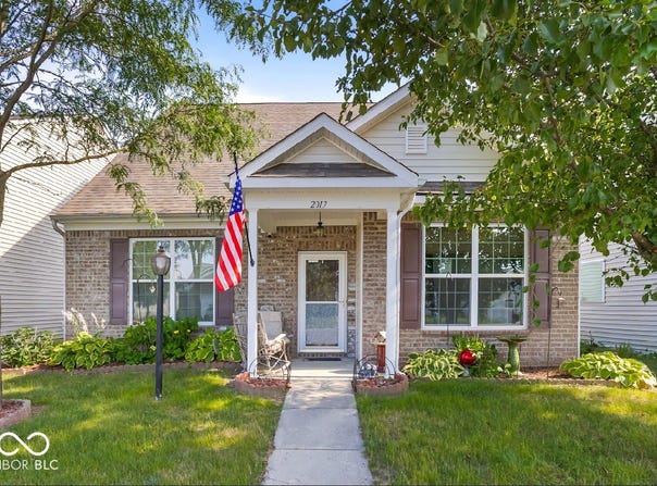 2017 Shadow Creek Boulevard, Columbus, IN 47201