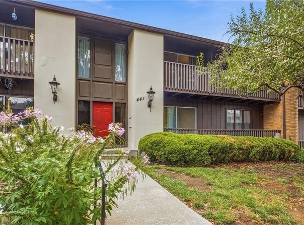 441 W 104th Street, Kansas City, MO 64114