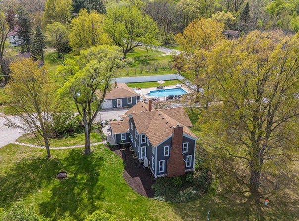 3361 S Pipestone Road, Sodus, MI 49126