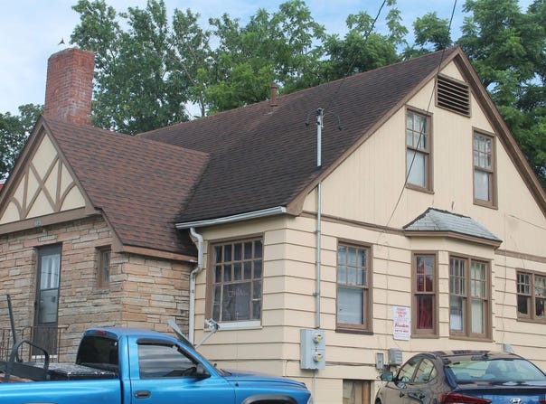 605 W Freeman Street, Carbondale, IL 62901