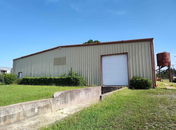 193 Prescolite Drive, El Dorado, AR 71730